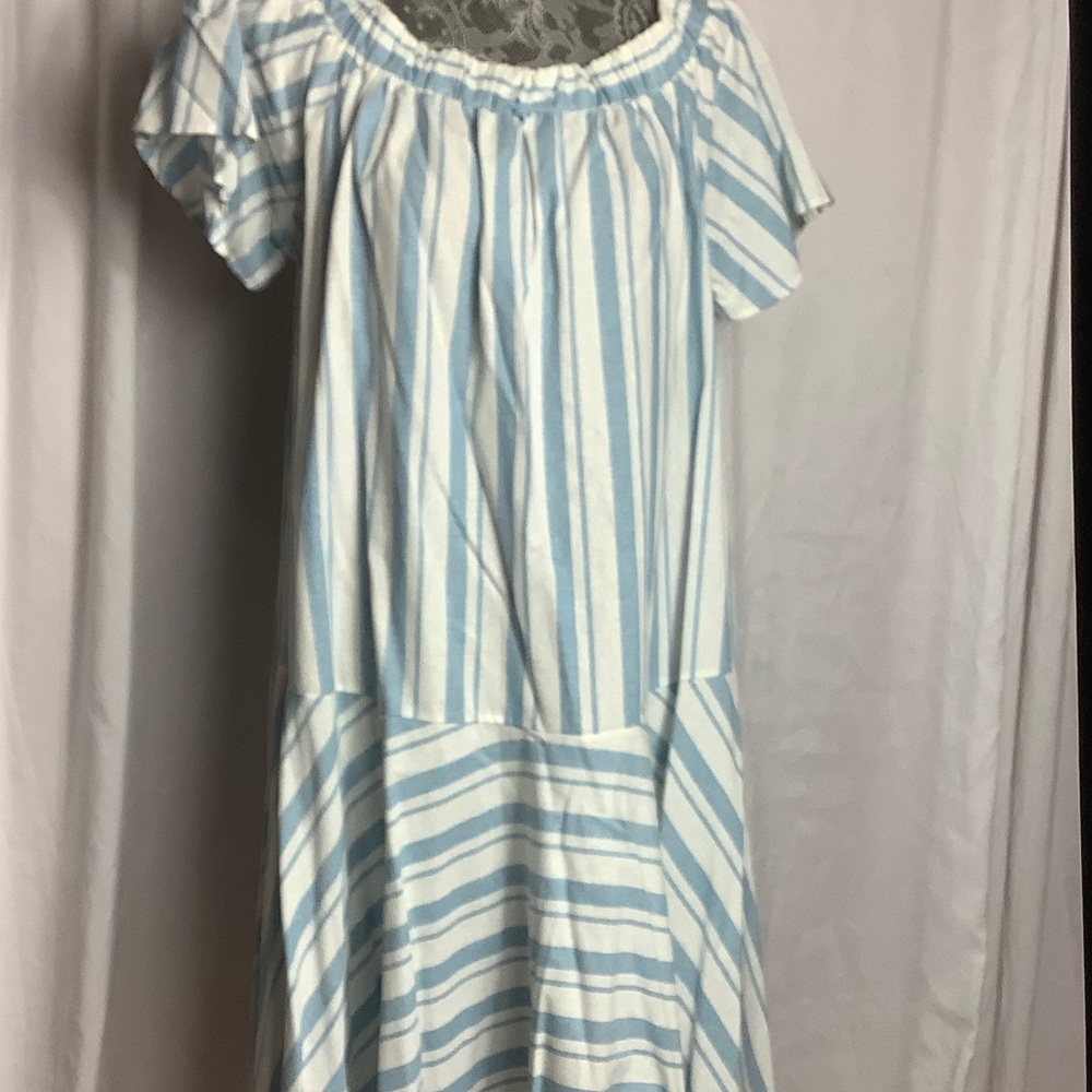 Adorable drop waist front blue and white striped dress NWT